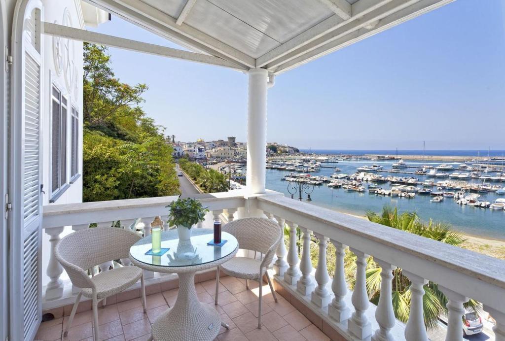 Casa Vacanze Parco Del Generale Forio di Ischia Exterior foto